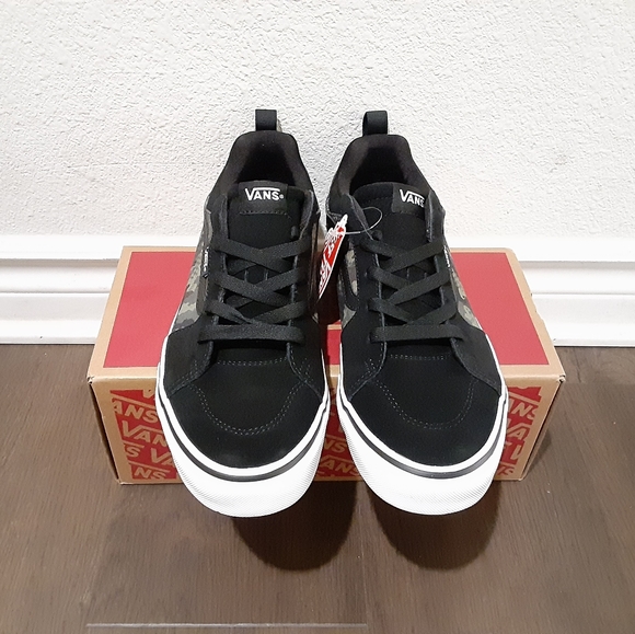 Vans - Picture 2 of 5